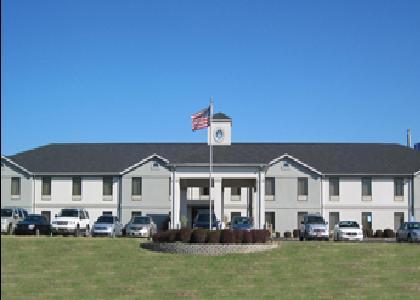 Baymont By Wyndham Madisonville Εξωτερικό φωτογραφία