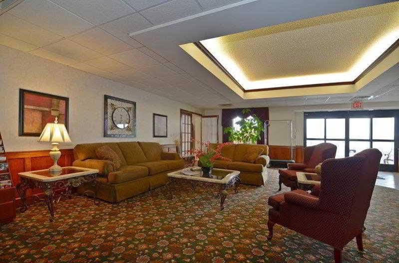 Baymont By Wyndham Madisonville Εσωτερικό φωτογραφία