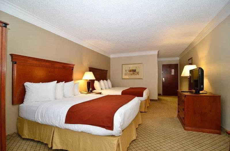 Baymont By Wyndham Madisonville Δωμάτιο φωτογραφία