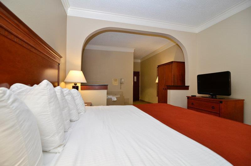 Baymont By Wyndham Madisonville Δωμάτιο φωτογραφία
